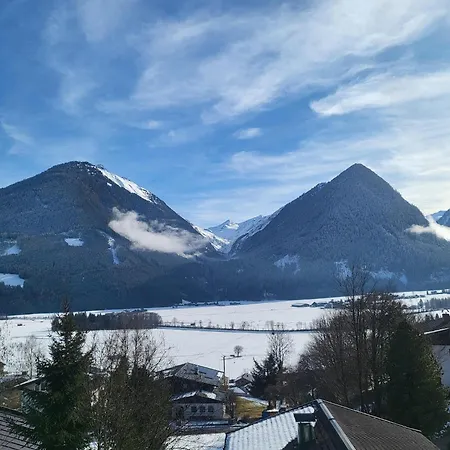 In Neukirchen With A Balcony Neukirchen am Großvenediger