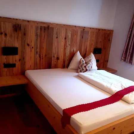 In Neukirchen With A Balcony * Neukirchen am Großvenediger