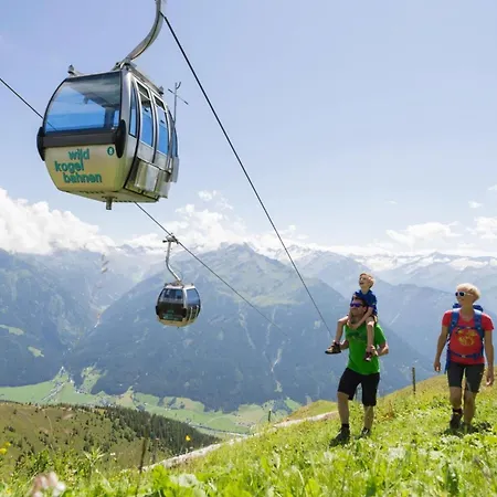 In Neukirchen With A Balcony * Neukirchen am Großvenediger
