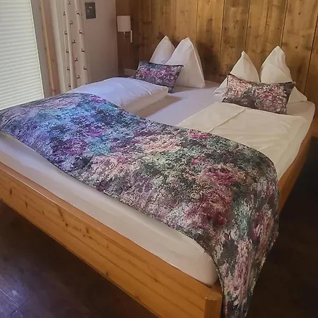 In Neukirchen With A Balcony Neukirchen am Großvenediger