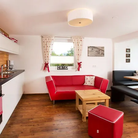 In Neukirchen With A Balcony 公寓