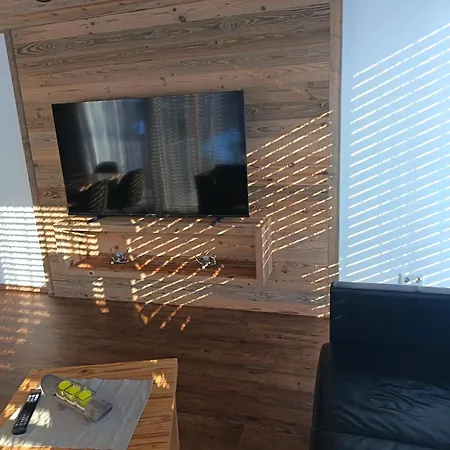 In Neukirchen With A Balcony Neukirchen am Großvenediger