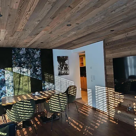 In Neukirchen With A Balcony Apartament Neukirchen am Großvenediger