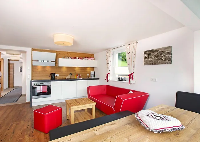 Apartament In Neukirchen With A Balcony Neukirchen am Großvenediger