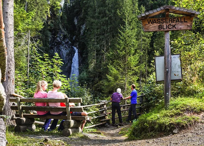 Διαμέρισμα In Neukirchen With A Balcony Neukirchen am Großvenediger